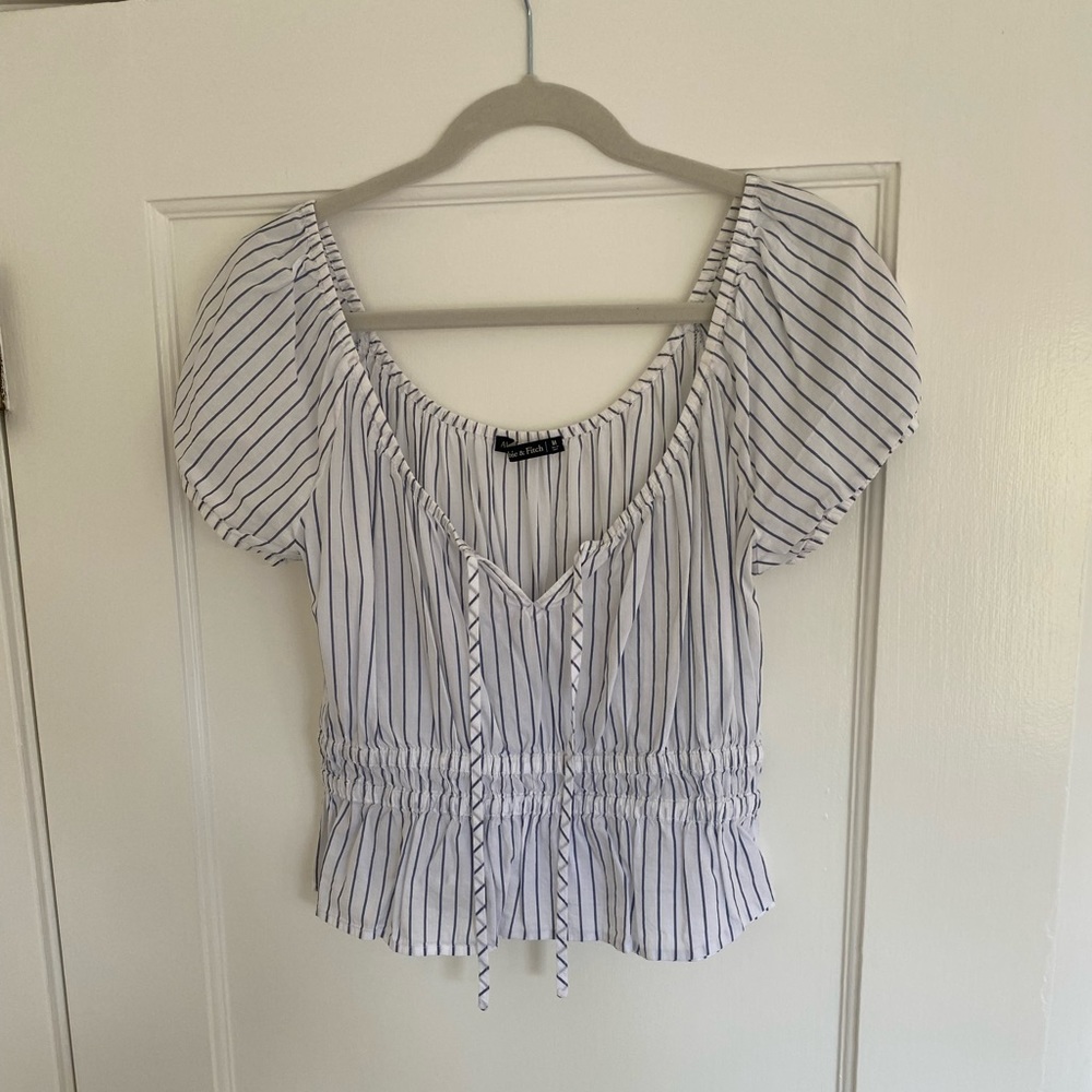 Puff sleeve top with smocking